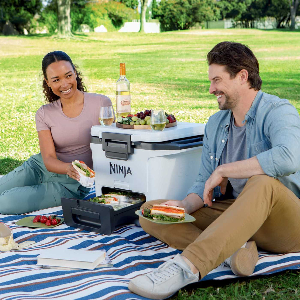 Ninja FrostVault™ 30qt Hard Cooler with Dry Zone, Lakeshore Blue