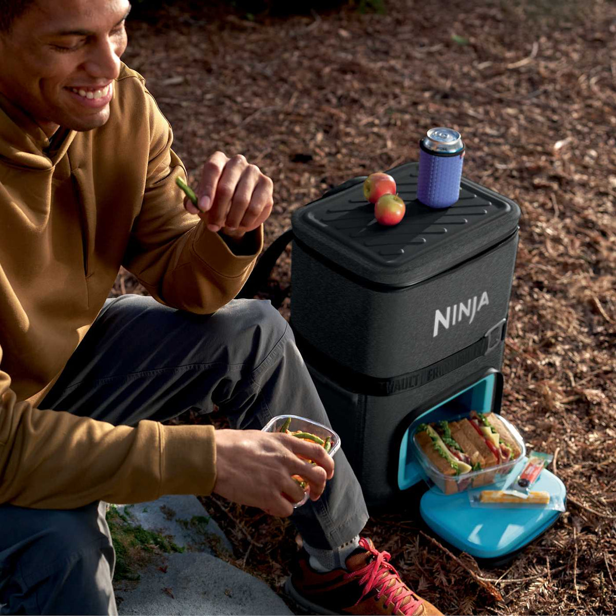 Ninja FrostVault™ 36-Can Backpack Soft Cooler and 30qt Hard Cooler Bundle