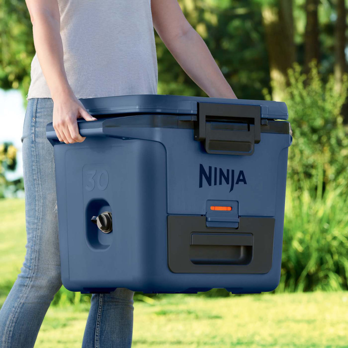 Ninja FrostVault™ 36-Can Backpack Soft Cooler and 30qt Hard Cooler Bundle