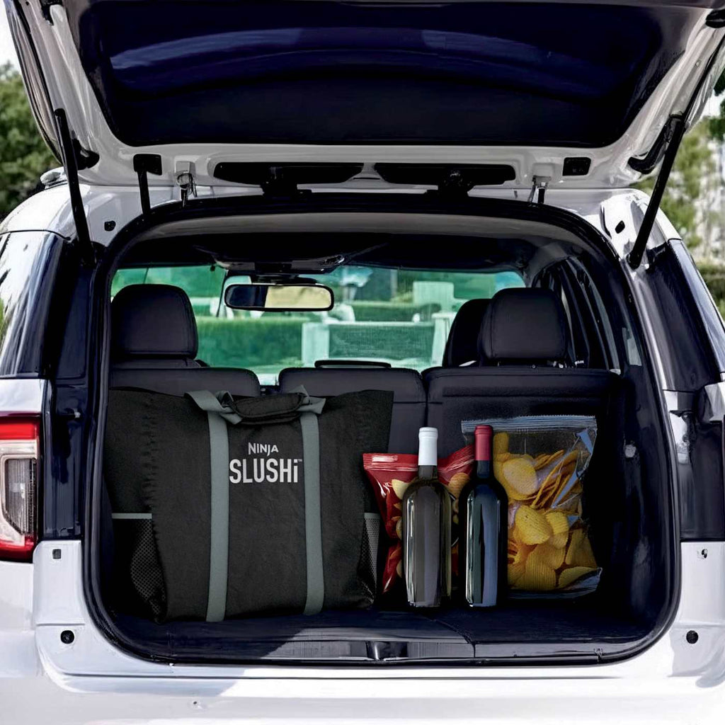 Ninja SLUSHi™ Professional Frozen Drink Maker and Tote Bag