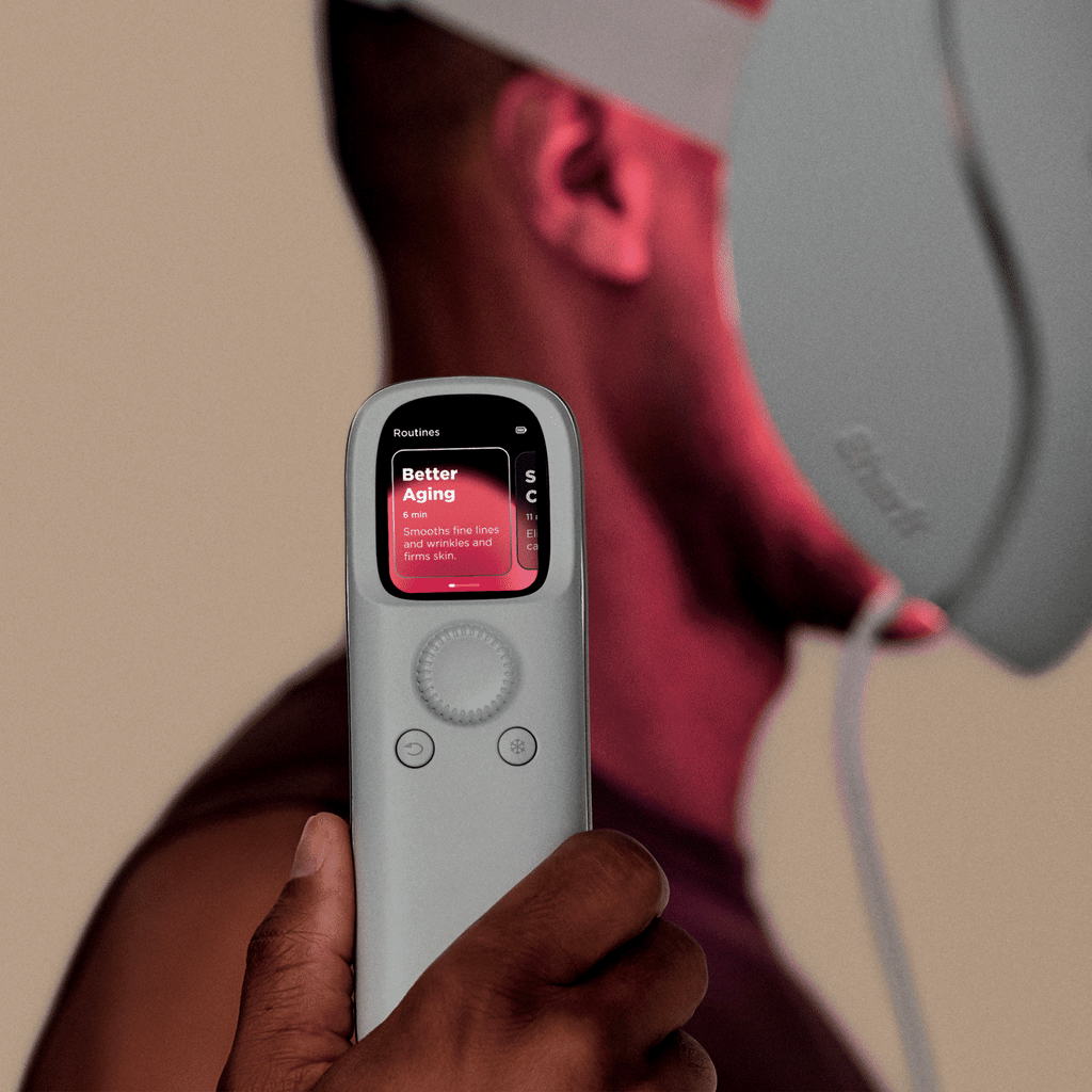 Shark™ CryoGlow™ Cooling + Red Blue & Infrared iQLED Face Mask with Charging Stand