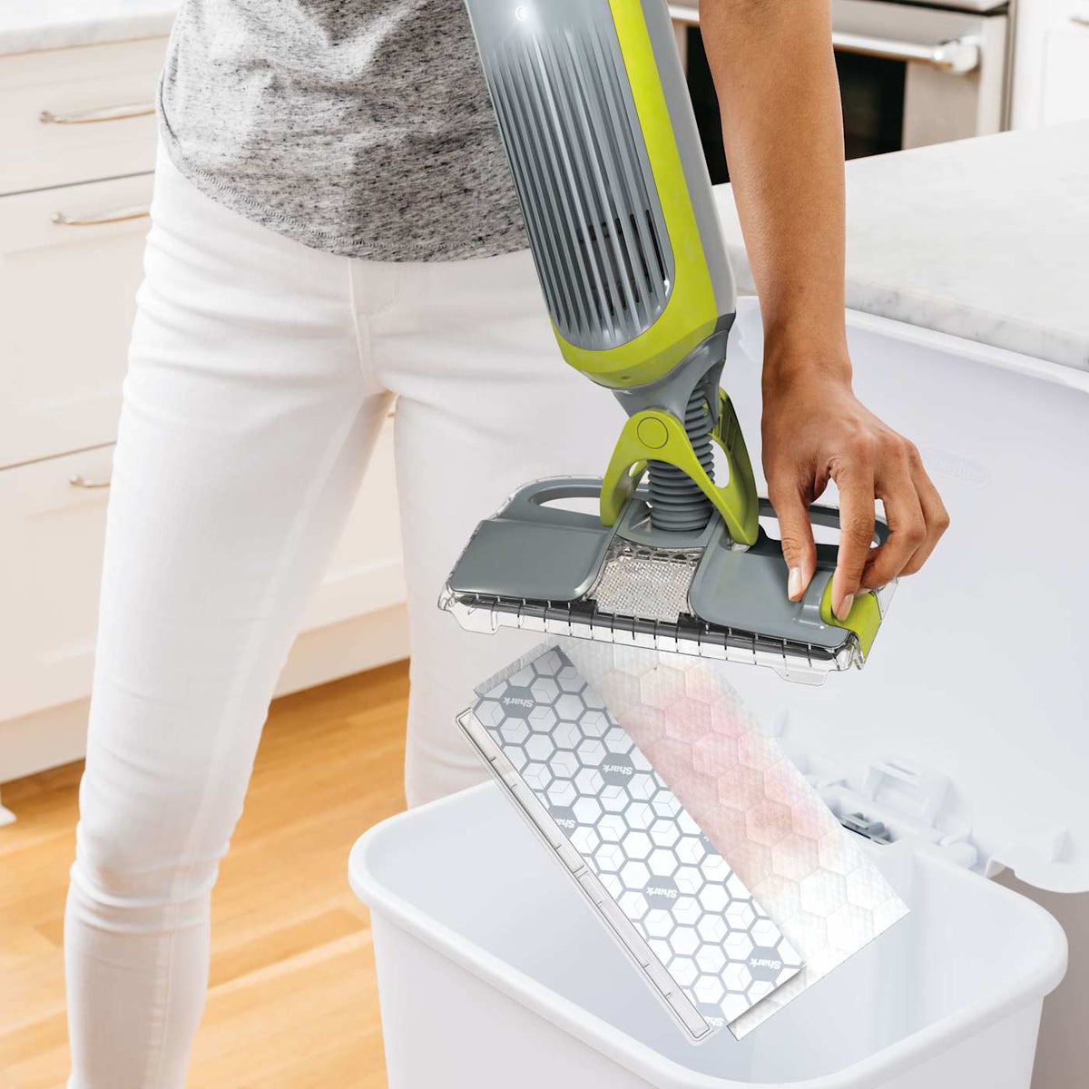 Shark VACMOP™ Cordless Hard Floor Vacuum Mop with Disposable VACMOP™ Pad